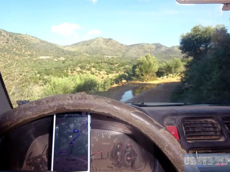 Suzuki Jimny Cabrio: The Preferred Choice for Crete Explorers 3 sat nav