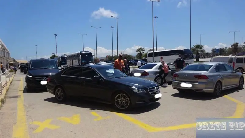 taxis Heraklion airport