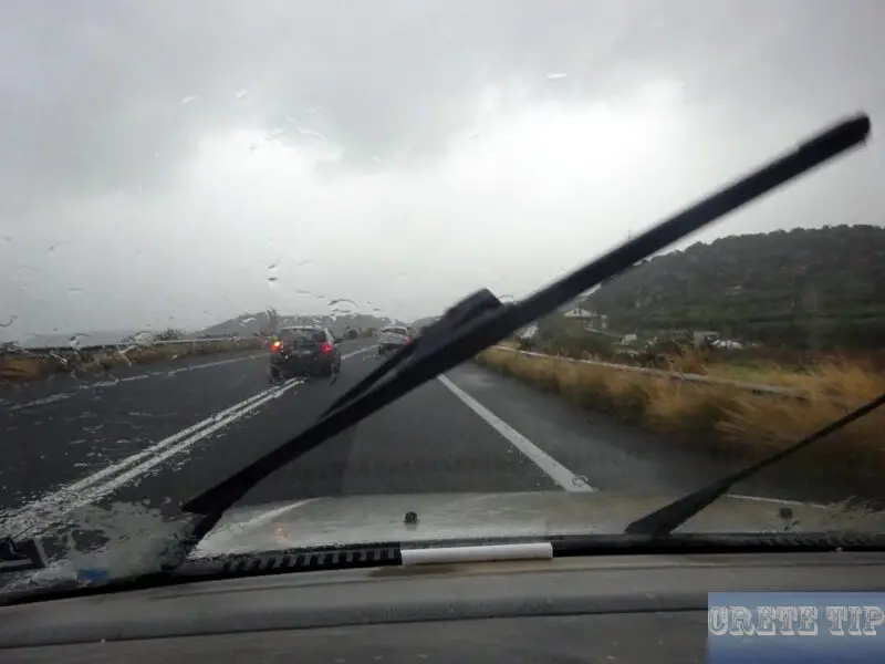 Fines of up to €2,000 now threaten for traffic violations in Crete 2 Bad weather front